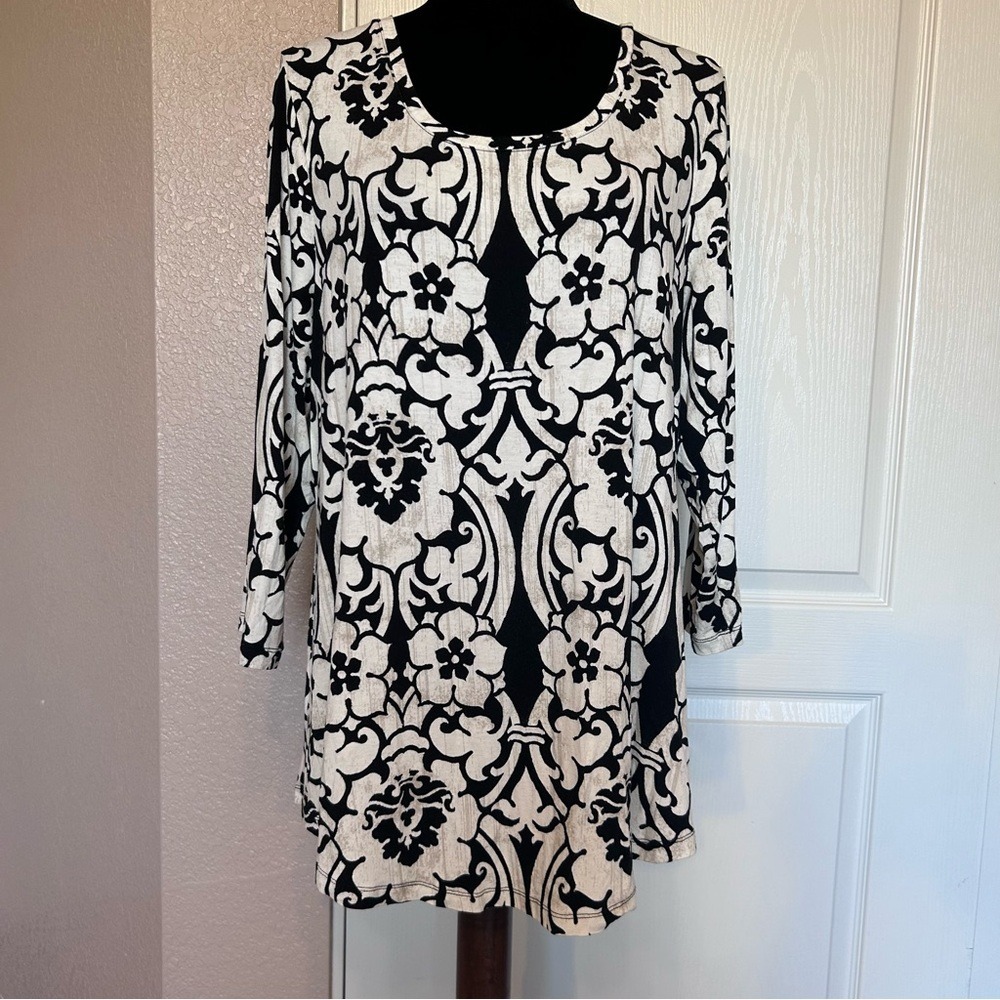 JM Collection White,Tan and Black Florals‎ 3/4 Sleeve Blouse Large